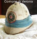 Elmo militare da medico della Croce Rossa Italiana